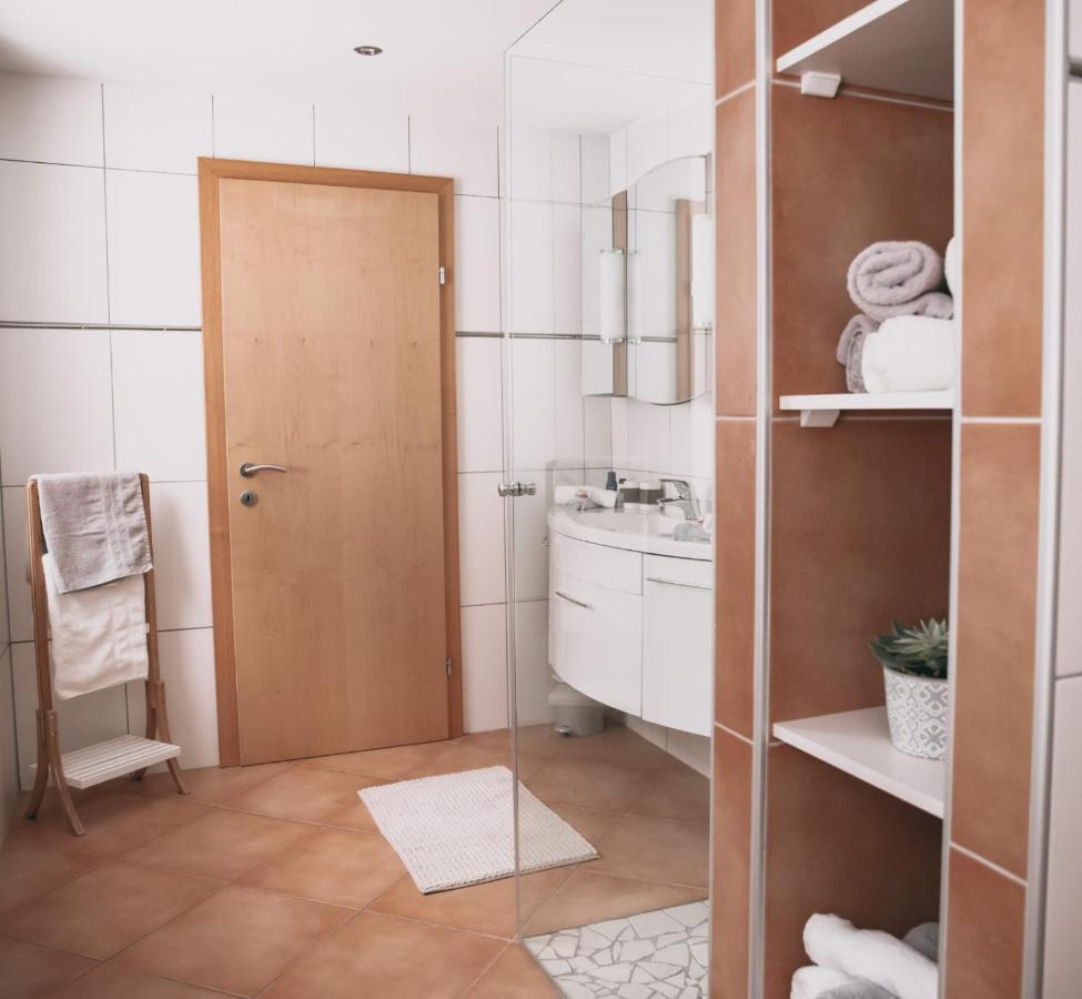Haus Niederreiter Apartment Бишофсхофен Екстериор снимка